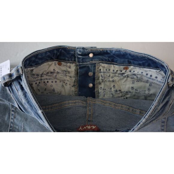 Free People OB963098 Women's Sz 26 Blue CRVY Vintage Denim Button-Fly Shorts - Picture 5 of 8
